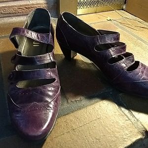 Purple Fidji button heels - euro size 41